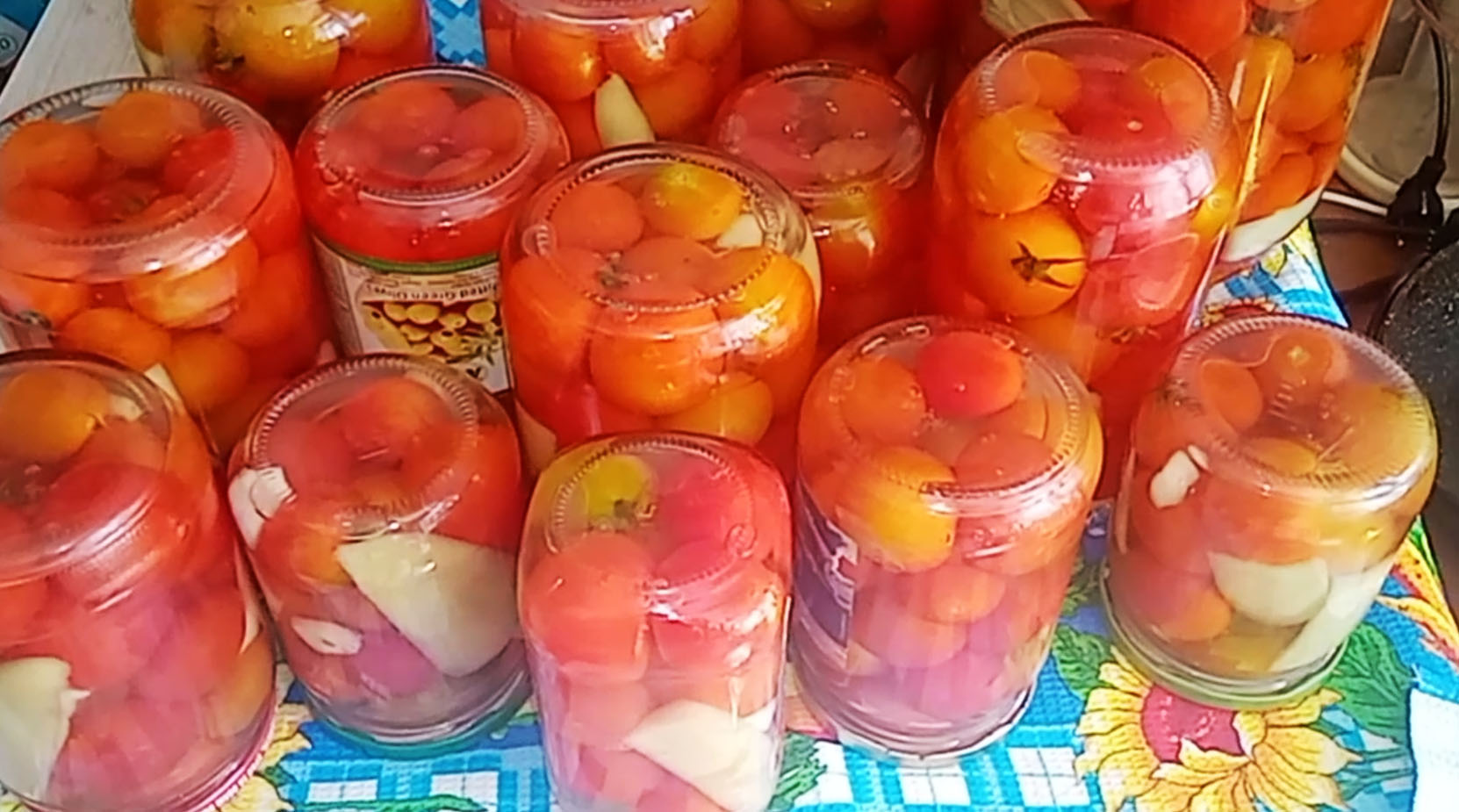 Как заготовить самые вкусные маринованные помидоры