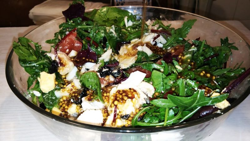 Вкусный салат к ужину