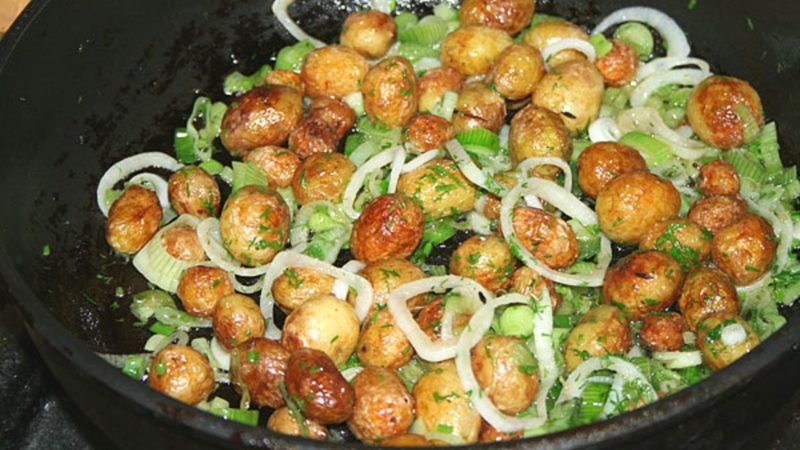 Мелкая молодая картошка!