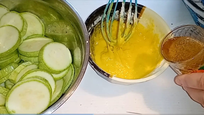 Кабачки в кляре