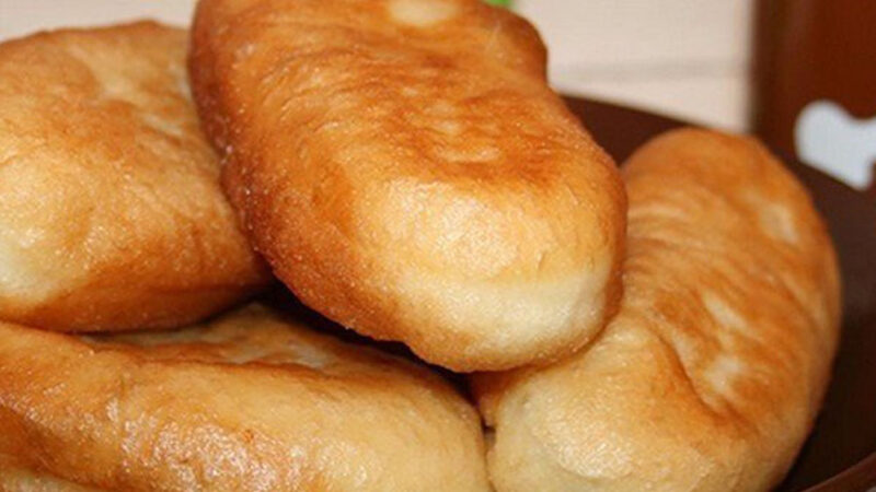 ЖАРЕНЫЕ ПИРОЖКИ НА КАРТОФЕЛЬНОМ ОТВАРЕ