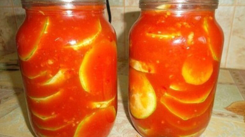 Кабачки в томатном соусе