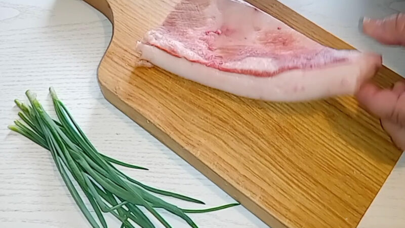 Как вкусно подать тонкое сало