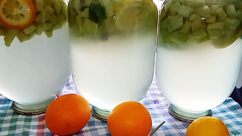 Компот из ревеня на зиму