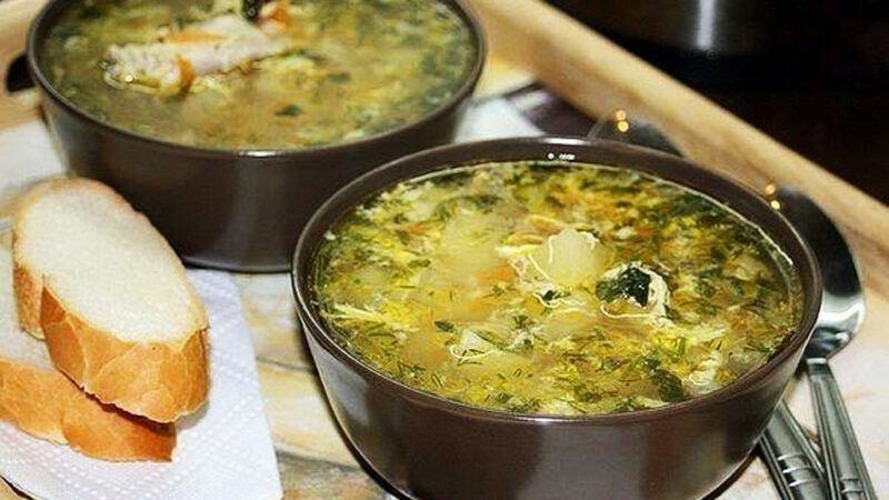 Куриный суп с яйцом