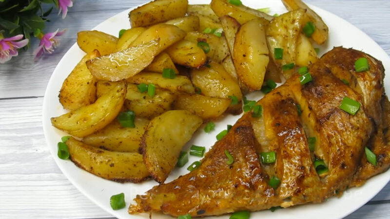 Окунь с картошкой