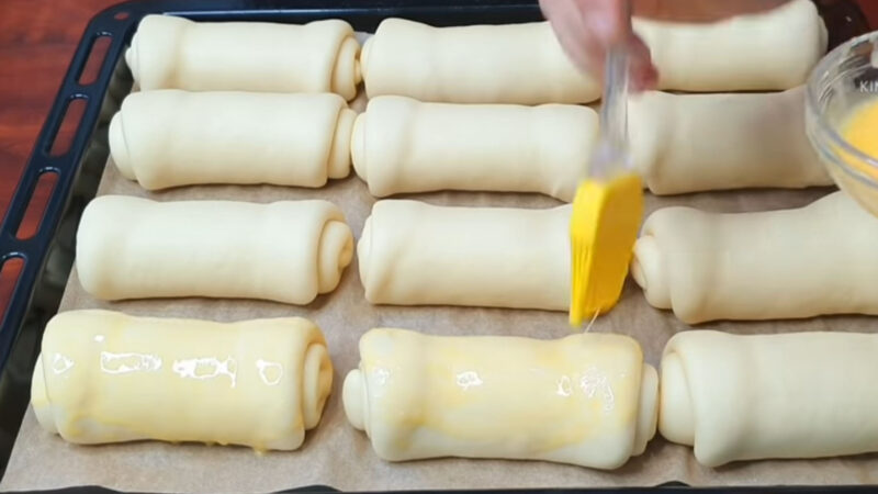 Вкусные булочки с яблоками