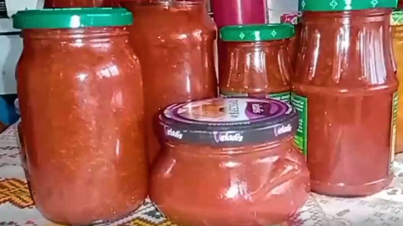 Соус из слив с карри