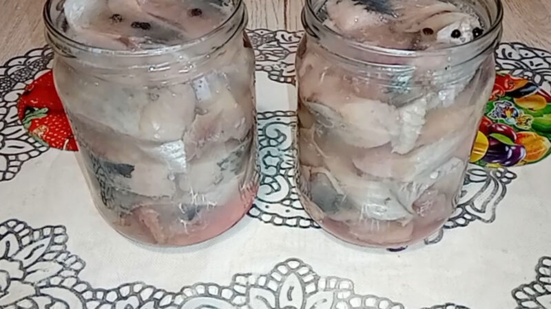 Быстрая маринованная селедка