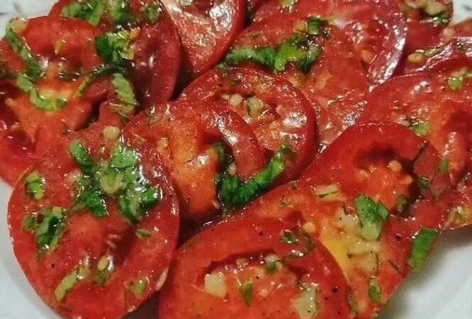 Быстрые маринованные помидоры