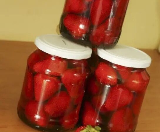 Клубника в сиропе