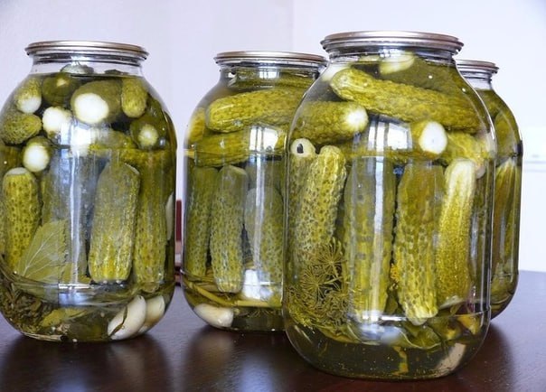 Мариновані огірки по-українськи