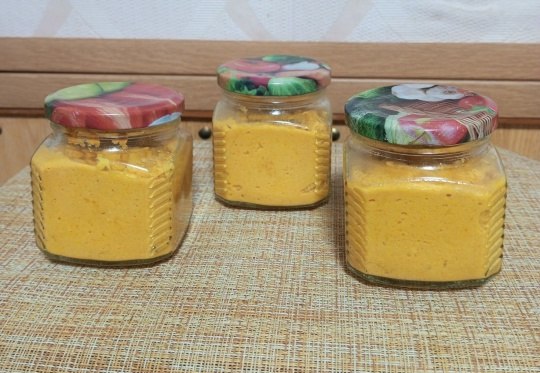 Курячий кубик у банці