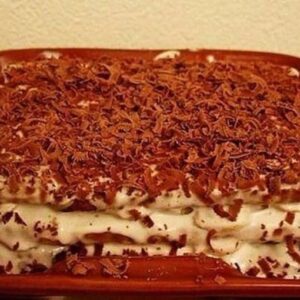 Торт із печива з бананом нашвидкуруч