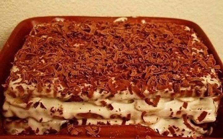 Торт із печива з бананом нашвидкуруч