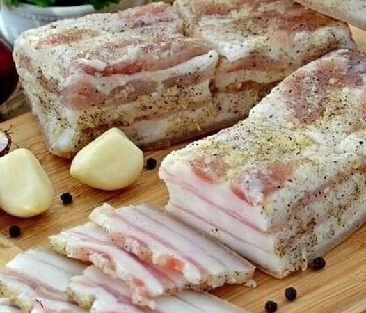 Сало в часниковому маринаді
